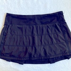 Lululemon Pace Rival Skirt Black Size 8, 4 way stretch, Luxtreme, Regular length